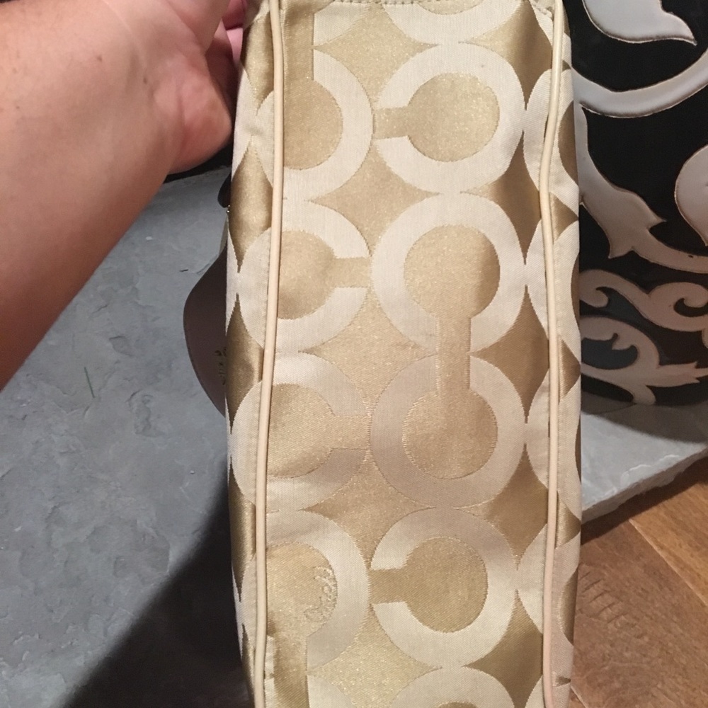 Authentic Coach Handbag - Picture 4 of 4